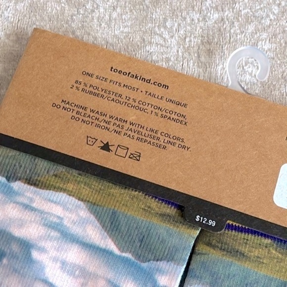 Brand New Hallmark Toe of A Kind Crew Socks Wedding Hot Air Balloon Adventure - Picture 6 of 12